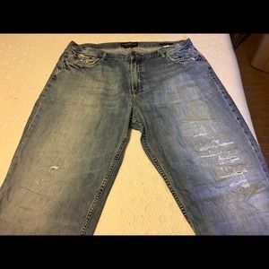 Distressed Lucky Brand Jeans 181-Jean